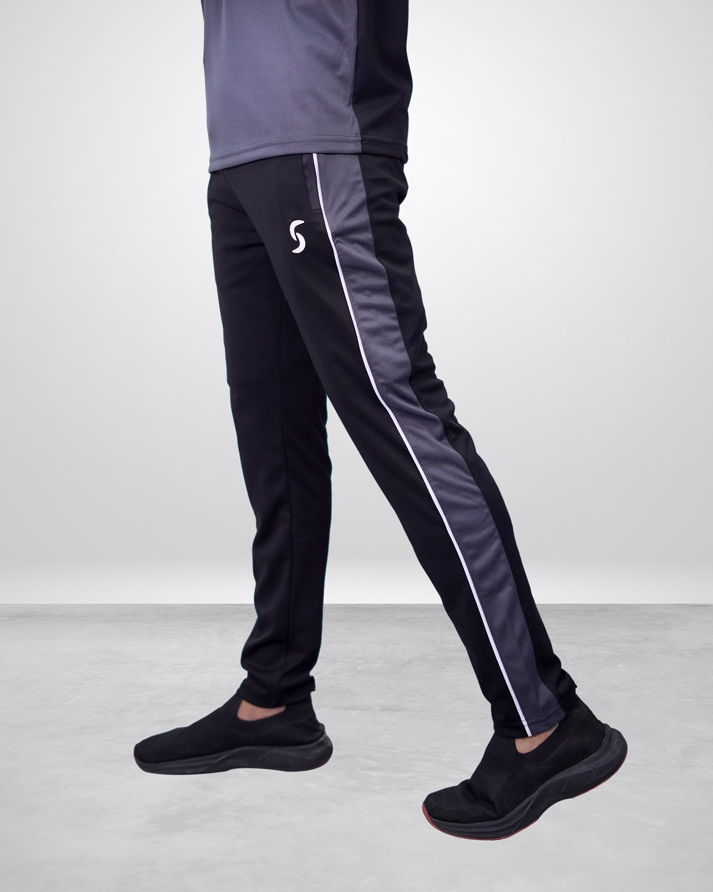 Top-Notch Gray & Black Tracksuit